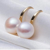 Glamour Earrings Sale Natural Freshwater Pearl Earrings Korean FashionSPECIFICATIONSBrand Name: ZHEGUOYAOLUMaterial: PEARLPearl Type: Simulated-pearlMetals Type: Zinc alloyOrigin: Mainland ChinaModel Number: Pearl ear-ringsItem Type: EJewelry CirclesJewelry CirclesGlamour Earrings Sale Natural Freshwater Pearl Earrings Korean Fashion 2019