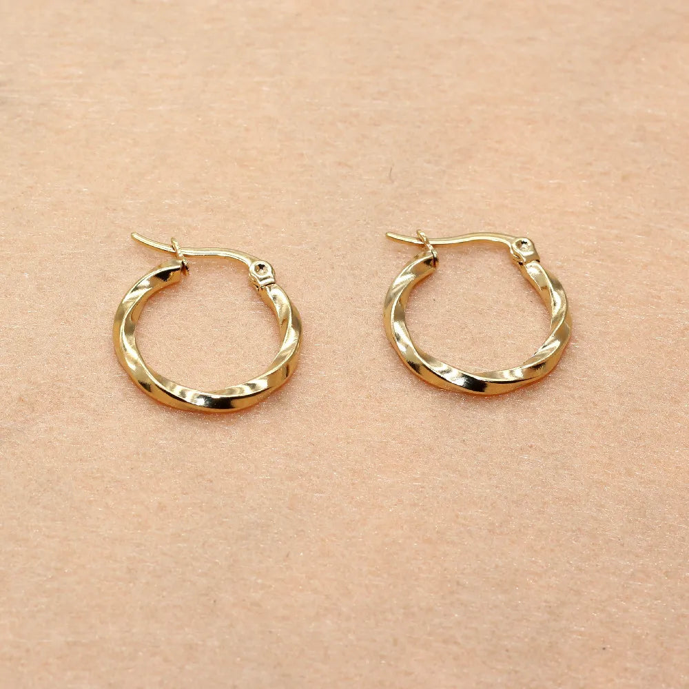 Gold-color IP Plated 20mm Hoop Earrings No Easy Fade Allergy Free EarsSPECIFICATIONSBrand Name: NoneMaterial: MetalOrigin: Mainland ChinaCN: GuangdongMetals Type: Stainless SteelMetals Type: TitaniumEarring Type: Hoop EarringsShape\patJewelry CirclesJewelry CirclesGold-color IP Plated 20mm Hoop Earrings