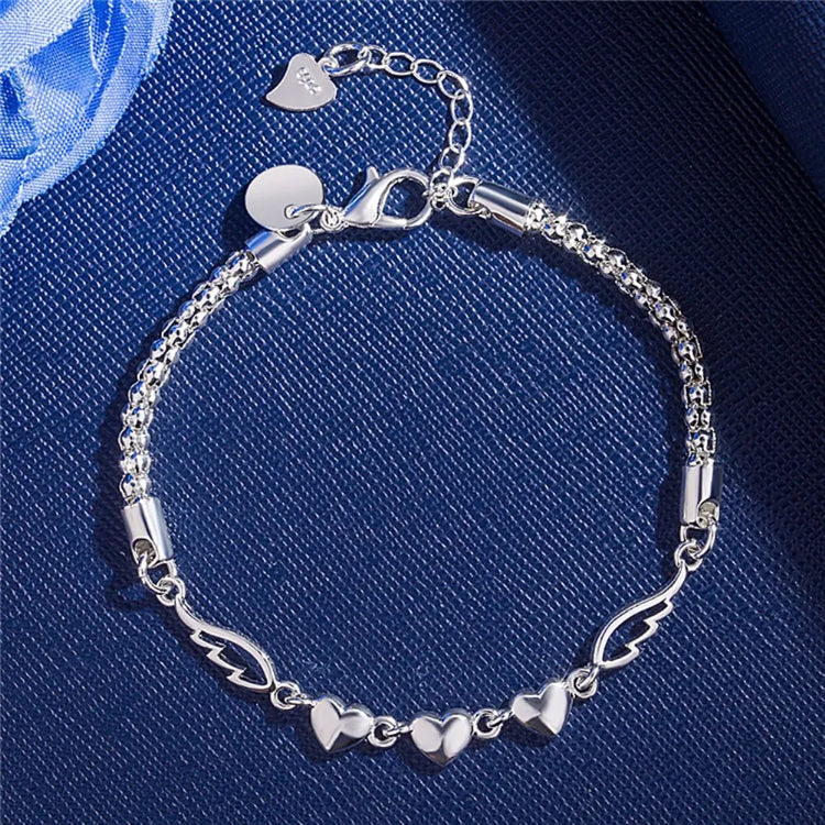 Hot sale 925 sterling silver romantic heart Love Bracelet for woman LuSPECIFICATIONSBrand Name: KCRLPBracelets Type: Chain &amp; Link BraceletsMain Stone: NONEOrigin: Mainland ChinaCertificate: noItem Weight: 8gMetals Type: silverMetalJewelry CirclesJewelry CirclesHot sale 925 sterling silver romantic heart Love Bracelet