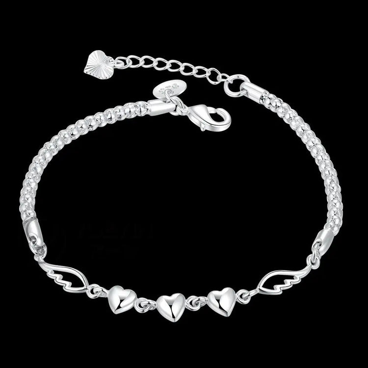 Hot sale 925 sterling silver romantic heart Love Bracelet for woman LuSPECIFICATIONSBrand Name: KCRLPBracelets Type: Chain &amp; Link BraceletsMain Stone: NONEOrigin: Mainland ChinaCertificate: noItem Weight: 8gMetals Type: silverMetalJewelry CirclesJewelry CirclesHot sale 925 sterling silver romantic heart Love Bracelet