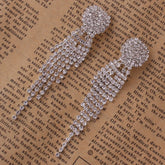 Hot Sale Rhinestone Crystal Long Tassel Tear Drop Geometric Flower CliSPECIFICATIONSBrand Name: GRACE JUNMaterial: RhinestoneMetals Type: Zinc alloyOrigin: Mainland ChinaCN: ZhejiangGender: WomenEarring Type: Clip EarringsShape\patternJewelry CirclesJewelry CirclesHot Sale Rhinestone Crystal Long Tassel Tear Drop Geometric Flower Clip