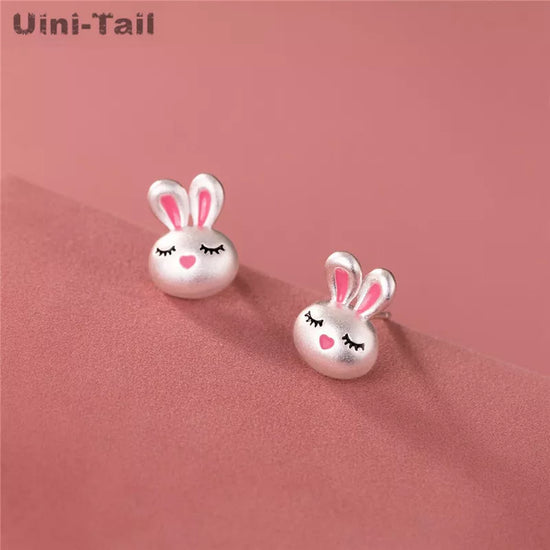 Uini Tail Hot Sale New 925 Tibetan Silver Cartoon Pink Rabbit EarringsSPECIFICATIONSBrand Name: Uini-tailMaterial: MetalOrigin: Mainland ChinaCN: ZhejiangMetals Type: Tibetan silverModel Number: JK157Item Type: EarringsStyle: Cute/RomaJewelry CirclesJewelry Circles925 Tibetan Silver Cartoon Pink Rabbit Earrings Sweet Cute Fashion Dynamic High Quality Girl Jewelry