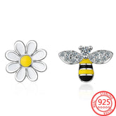 Hot Sale Bee Earrings For Girl Lovely Yellow Black Dancing Bee Happy SSPECIFICATIONSBrand Name: NoneMain Stone: CRYSTALOrigin: Mainland ChinaCertificate: YESItem Weight: 0.02Metals Type: silverMetal Stamp: 925,SterlingFine or Fashion: Jewelry CirclesJewelry CirclesGirl Lovely Yellow Black Dancing Bee Happy S925 Hoop Earrings Birthday Gift Silver Jewelry