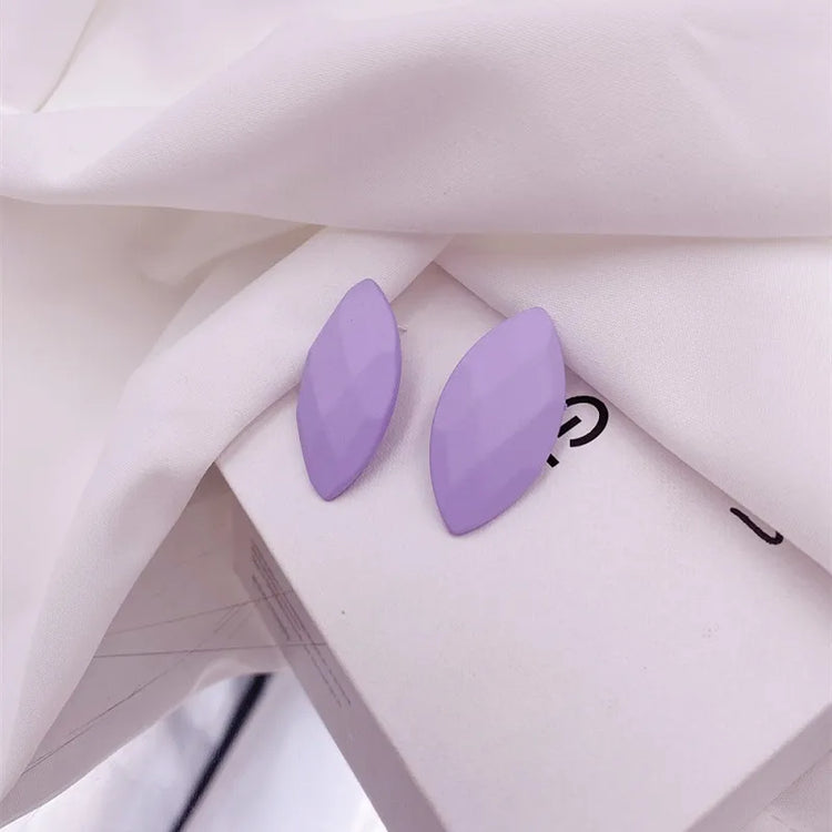 2023 New Design Multiple Purple Geometric Earrings For Women Girl ResiSPECIFICATIONSBrand Name: MINARMaterial: AcrylicMetals Type: Zinc alloyOrigin: Mainland ChinaCN: ZhejiangModel Number: J1306Item Type: EarringsStyle: TRENDYEarring TJewelry CirclesJewelry CirclesWomen Girl Resin Acrylic Statement Drop Earrings Party Holiday Jewelry